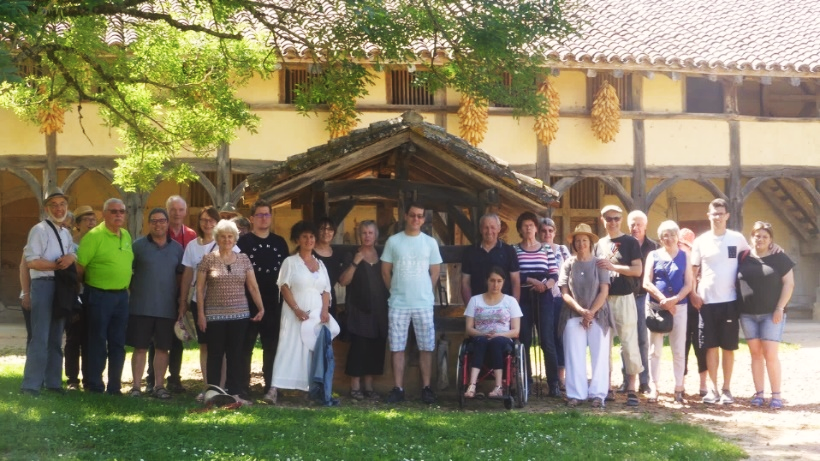 Photo De Groupe Au Domaine Des Planons